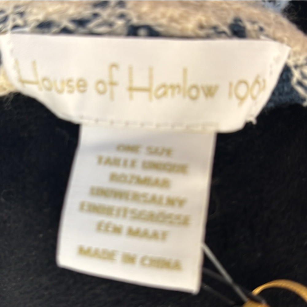 NWT House of Harlow 1960 Cream and Blue Geometric Shrug - OS - Picture 9 of 9